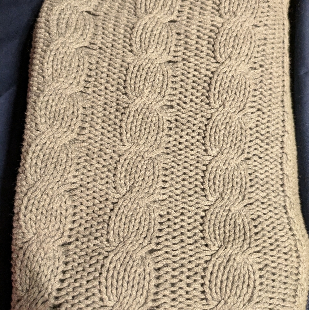 Burt's Bees Baby Gray Knit Blanket Used in Great Condition